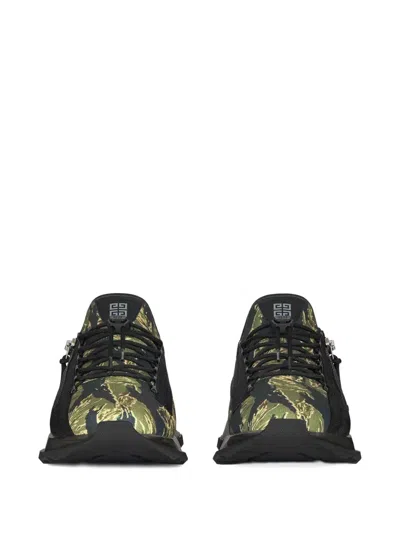 Givenchy Trainer Spectre With Camouflage Print In Black