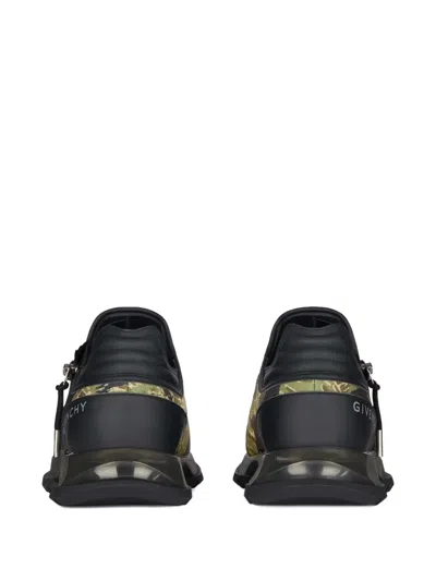 Givenchy Trainer Spectre With Camouflage Print In Black