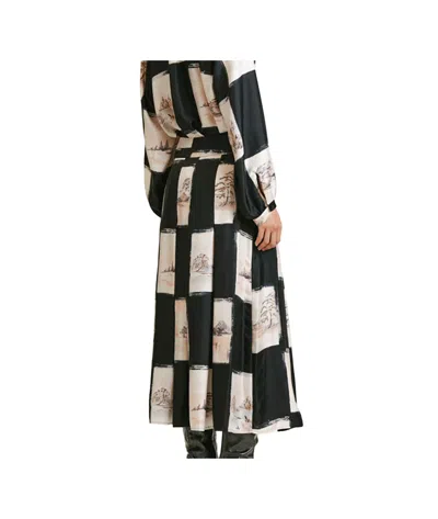 Momoní Patterned Skirt In Black