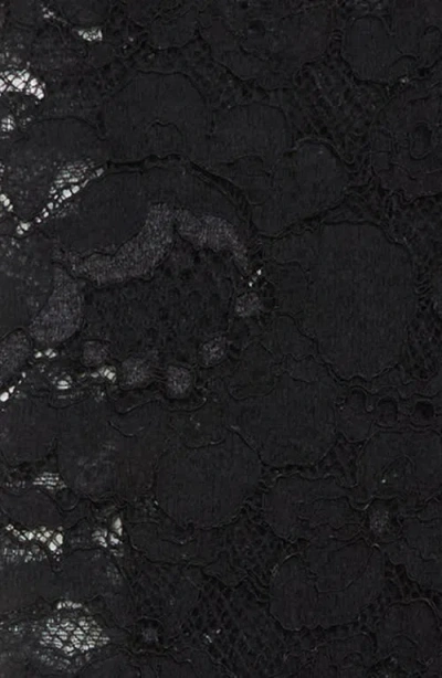 Valentino Garavani Floral Lace Knee High Socks In Nero