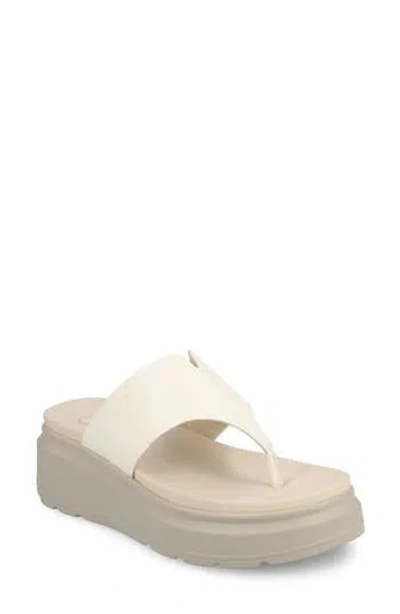 Journee Collection Women's Carah Thong Platform Wedge Sandals In White