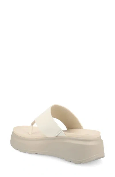 Journee Collection Women's Carah Thong Platform Wedge Sandals In White