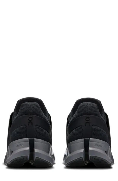 On Cloudswift 4 In Black