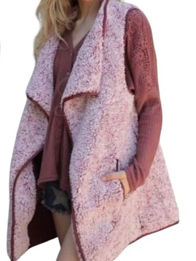 Davi & Dani Vegan Faux Fur Sherpa Vest In Wine In Pink