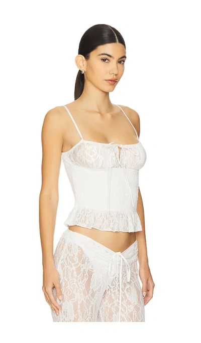 Leslie Amon Slip Top In White