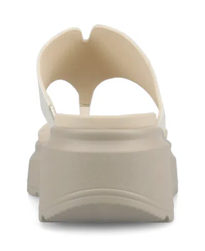 Journee Collection Women's Carah Thong Platform Wedge Sandals In White