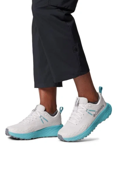 Columbia Konostm Trs In White