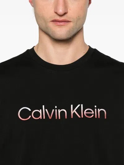 Calvin Klein Logo-embroidered T-shirt