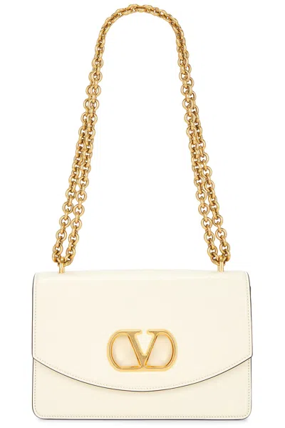 Valentino Borsa A Spalla Piccola In Pelle Butter White Con Tracolla A Catena In Butter White
