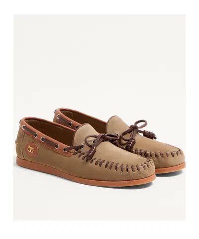 Valentino Garavani Palm Avenue Crust Leather Boat Shoes In Brown