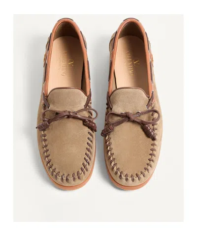 Valentino Garavani Palm Avenue Crust Leather Boat Shoes In Brown