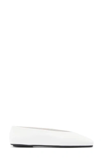 Jeffrey Campbell Fathom Flat In White