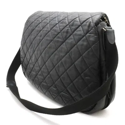 Pre-owned Chanel Black Leather Nylon Shoulder Bag ()