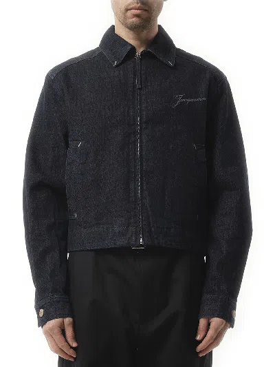 Jacquemus Dark Indigo Denim Jacket With Front Zipper And Logo In Blue