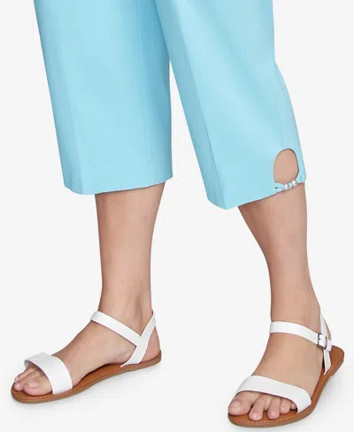 Hearts Of Palm Plus Size Solid Pull On Capri Pants In Blue