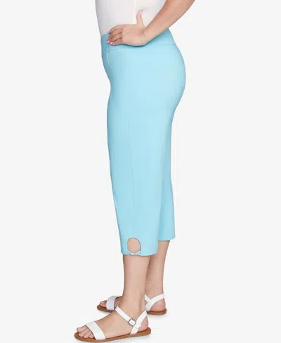 Hearts Of Palm Plus Size Solid Pull On Capri Pants In Blue