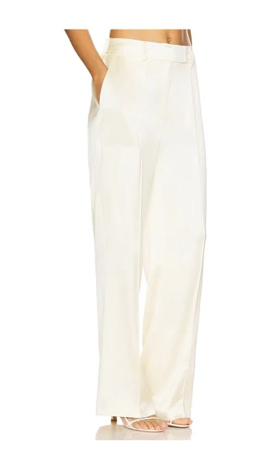 文胸扣设计长裤