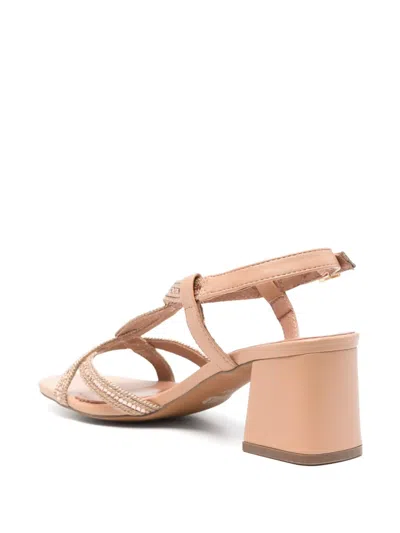 Bibi Lou Ayla Sandals In 中性色