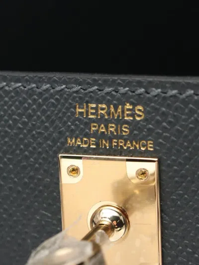 Pre-owned Hermes 2024 Kelly 25 Two-way Handbag In Grey