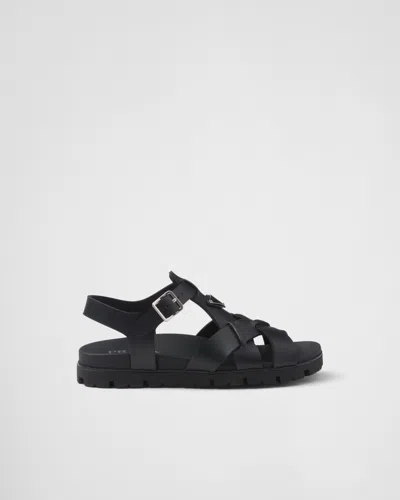 Prada Sandalen Aus Gummi Mit Gekreuztem Band In Schwarz