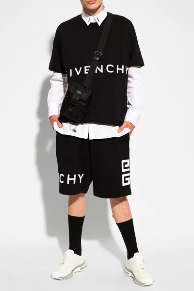 Givenchy 4g Logo Print T-shirt In Black