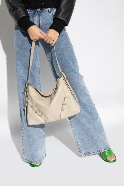 Givenchy Logo Detailed Zipped Shoulder Bag In Cream