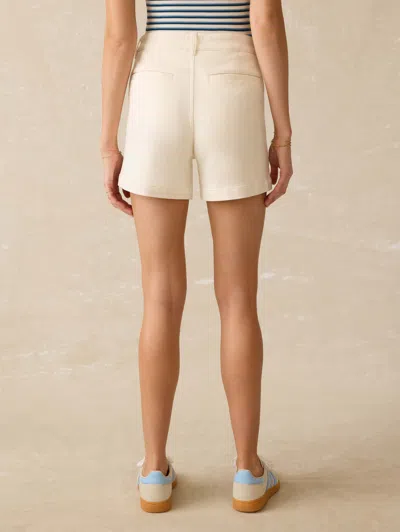 Faherty Stretch Terry Patch Pocket Short In Egret
