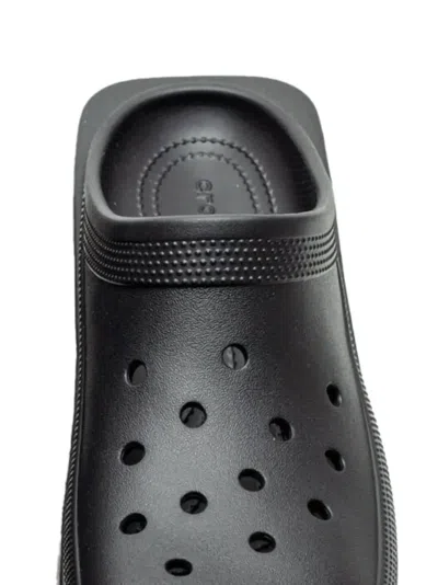 Crocs Classic Blunt Clogs In Black