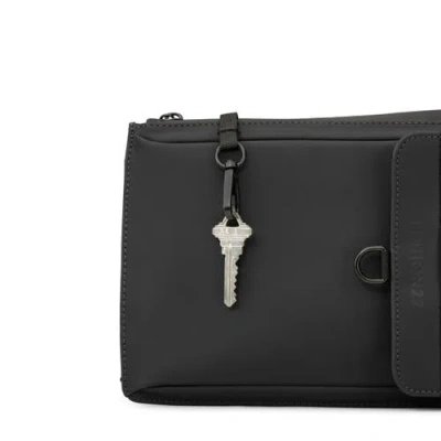 Edition22 Lockpoint Sling Bag In Black