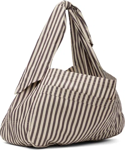 Sc103 Taupe & Off-white Cocoon Sac Tote In Net