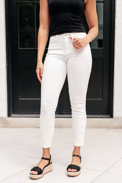 Judy Blue Mid Rise Braided Side Seam Relaxed Jean In Off-white In White