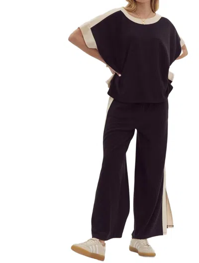 Entro Solid Ribbed Boat Neck Short Sleeve Top In Black In Black
