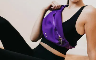 Pretty Simple Fast & Free Athletic Bum Bag In Purple In Purple