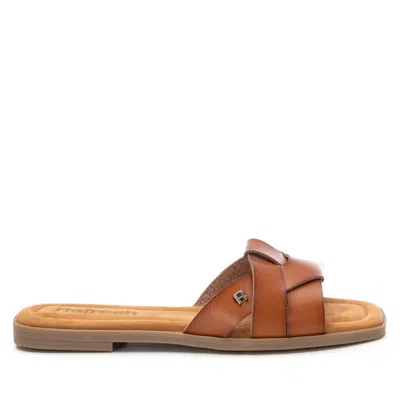 Xti Women's Flat Sandals Refresh By  In Brown