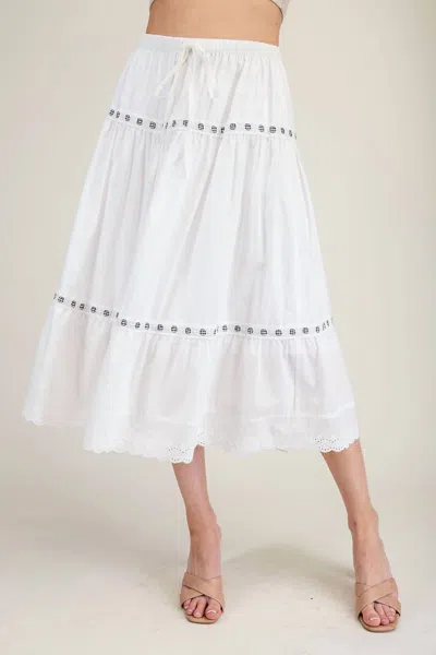 Eesome Tiered Lace Trim Midi Skirt In White In White