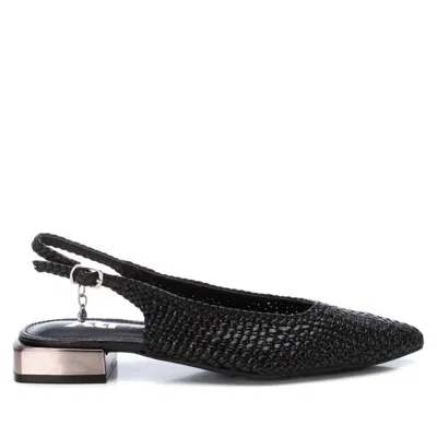 Xti Women's Pointy Toe Flats In Black In Black