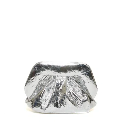 Themoirè Silver Mirror Clutch With Crinkled Texture And Compact Design In Silver