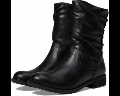 Söfft Sharnell Low Boot In Black In Black
