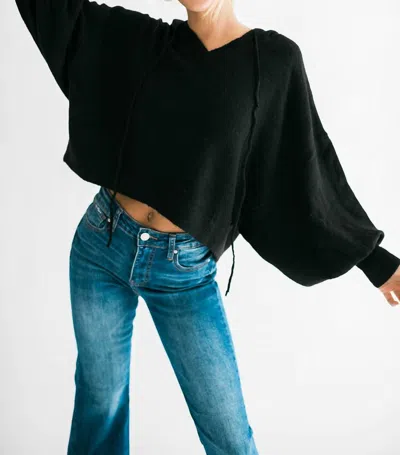 Falcon Park Sara Hoodie In Black In Black