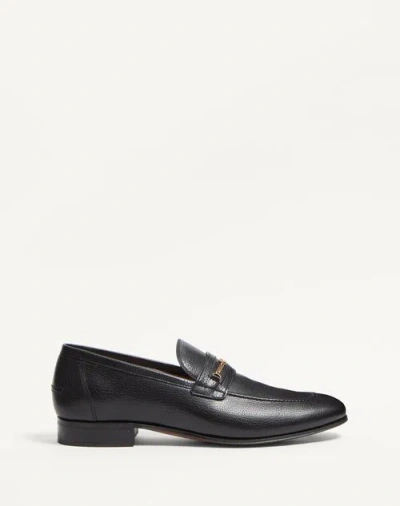 Valentino Garavani Men Vlogo Signautre Leather Loafers In Black