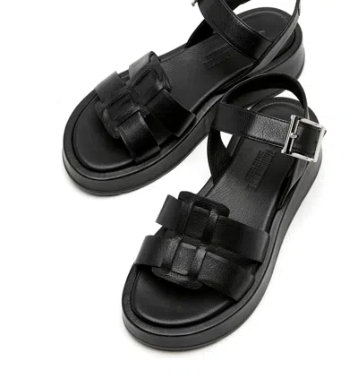La Canadienne ?variant=43355663663241&country=us In Black