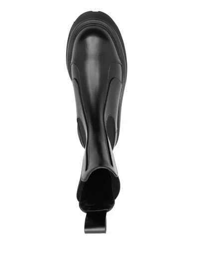 Alexander Mcqueen Black Glossy Leather Ankle Boots With Tank Sole In Black