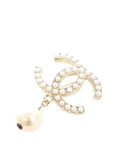 Pre-owned Chanel 2013 Gold Plated Faux Pearl Cc Drop Brooch Costume Brooch