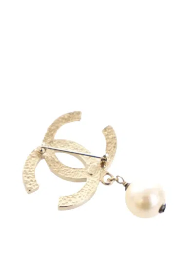 Pre-owned Chanel 2013 Gold Plated Faux Pearl Cc Drop Brooch Costume Brooch