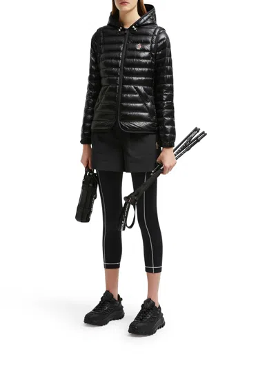 Moncler Karura Transformable Shiny Black Puffer Jacket In Negro