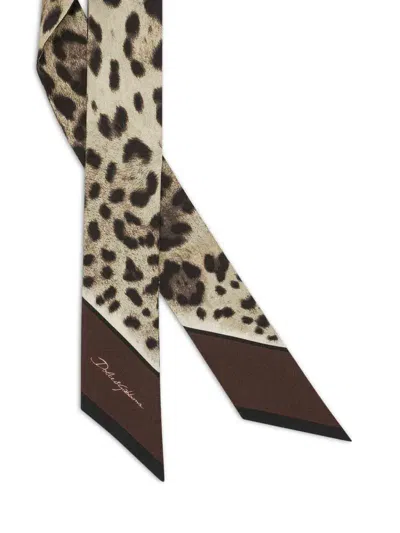 Dolce & Gabbana Leopard Print Silk Foulard In Marrón