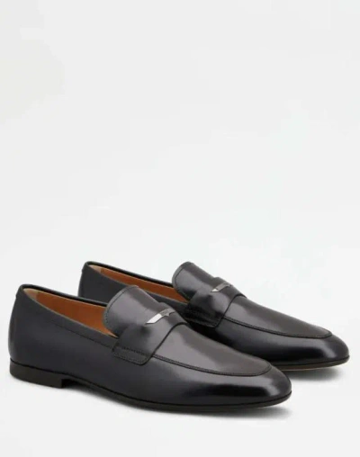 Tod's Flat Shoes In Black