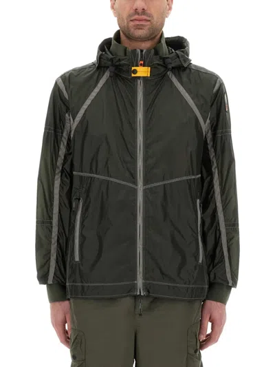 Parajumpers Edge Green Jacket With Logo Patch On The Sleeve And Shoulder Straps On The Back In Tech Fabric Man In Black