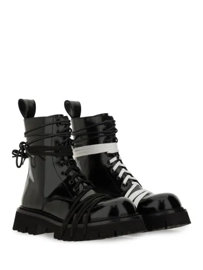 Moschino Glossy Leather Lace-up Boot With Sole In Black