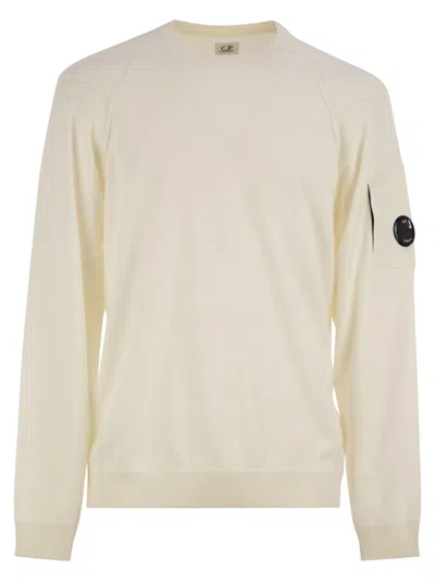 C.p. Company 'diagonal Raised' White Sweatshirt With Lens Motif On The Arm